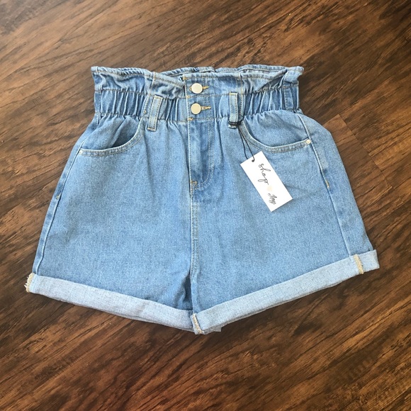 Mom Short Jeans - Picture 1 of 4